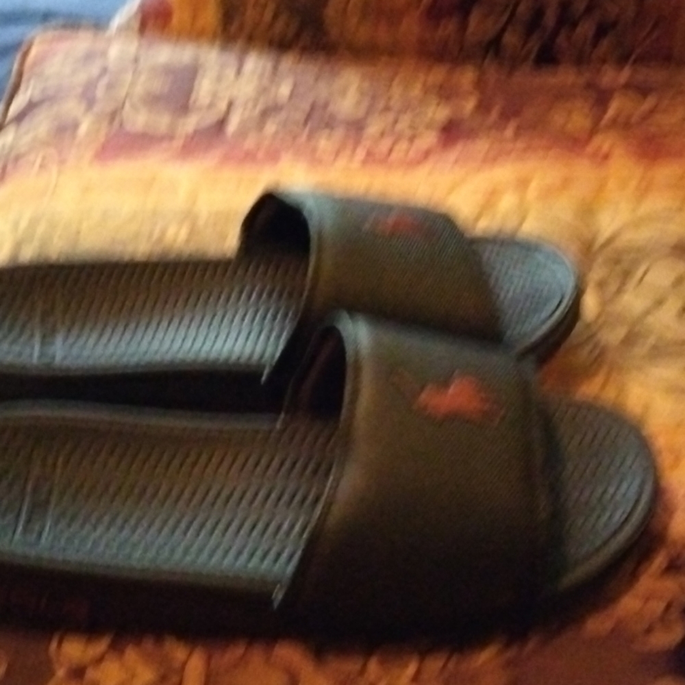Sandals - Picture 3 of 4